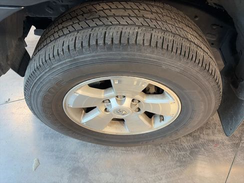 Used 2013 Toyota Tacoma PreRunner image 18