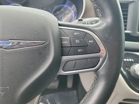 Used 2020 Chrysler Voyager LX w/ Cold Weather Group FWD image 21