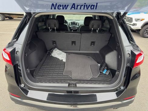 Used 2018 Chevrolet Equinox Premier FWD image 11