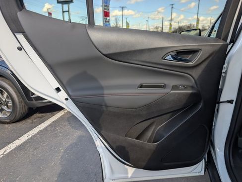 Used 2024 Chevrolet Equinox RS w/ RS Leather Package image 14