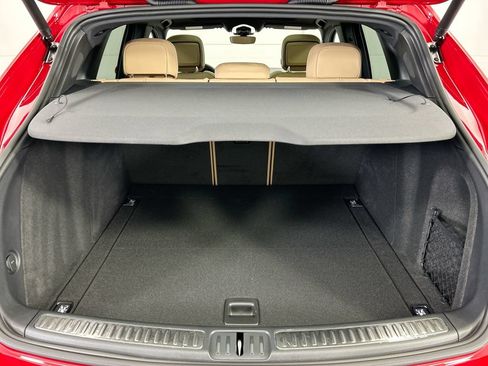 Used 2026 Porsche Macan AWD/4WD image 29