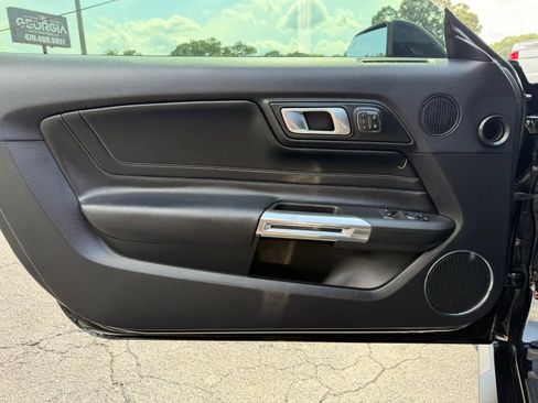 Used 2019 Ford Mustang GT Premium w/ GT Performance Package RWD image 18