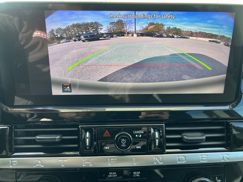 New 2026 Nissan Pathfinder SV image 17