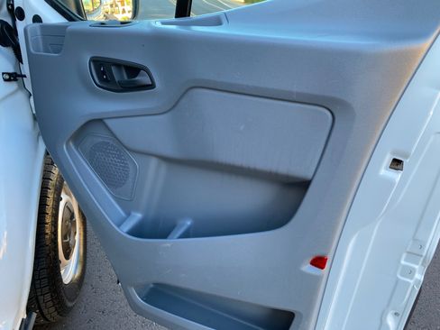 Used 2016 Ford Transit 350 XL image 37