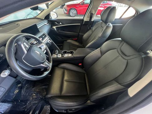Used 2025 Genesis G70 2.5T image 27