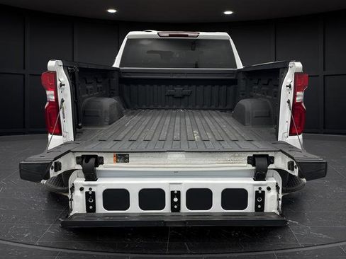 Used 2024 Chevrolet Silverado 1500 LT Trail Boss w/ Protection Package image 16