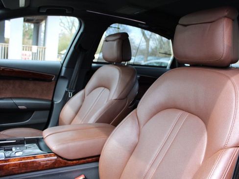 Used 2012 Audi A8 L 4.2 image 13