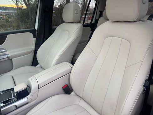 Used 2020 Mercedes-Benz GLB 250 image 10