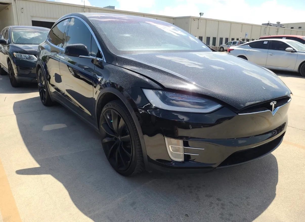 Used 2017 Tesla Model X 90D AWD/4WD image 6