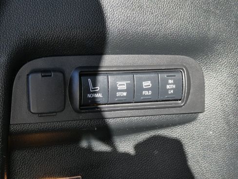 Used 2018 Ford Explorer Limited w/ Equipment Group 301A image 18