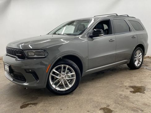 Used 2023 Dodge Durango GT image 1