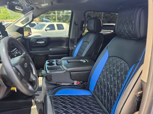 Used 2020 Chevrolet Silverado 1500 Custom Trail Boss w/ Custom Convenience Package AWD/4WD image 9