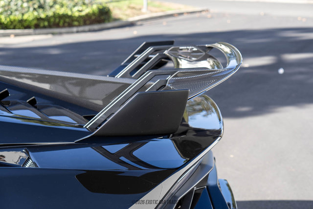 Used 2021 Lamborghini Huracan STO RWD image 93