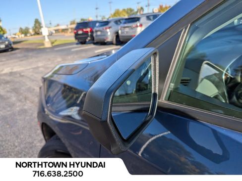 Used 2024 Chevrolet Equinox LS image 38