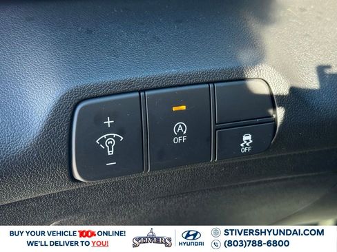 Certified 2025 Hyundai Elantra SE image 26