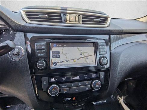 Used 2014 Nissan Rogue SL w/ SL Premium Package AWD/4WD image 13