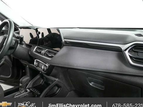 Certified 2025 Chevrolet TrailBlazer LT AWD/4WD image 20