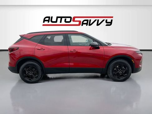 Used 2024 Chevrolet Blazer LT w/ Midnight/Sport Edition FWD image 8
