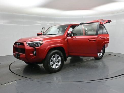 Used 2024 Toyota 4Runner SR5 image 24
