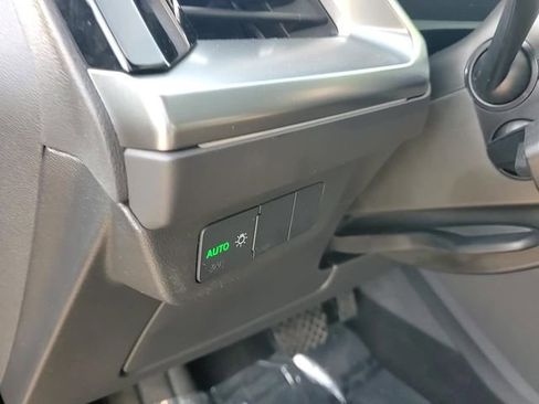 Used 2024 Audi Q4 e-tron Premium image 11