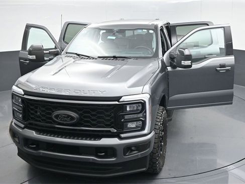 Used 2025 Ford F350 Lariat w/ Lariat Ultimate Package image 58