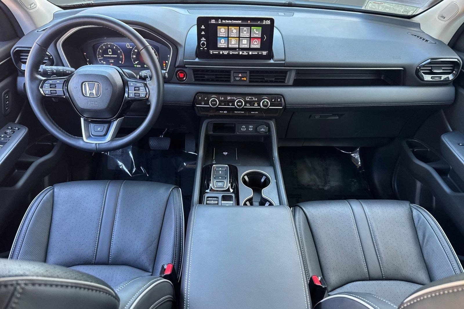 Used 2025 Honda Pilot Elite image 15