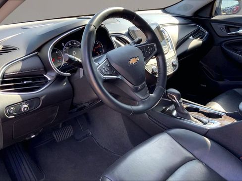 Used 2023 Chevrolet Malibu LT FWD image 14