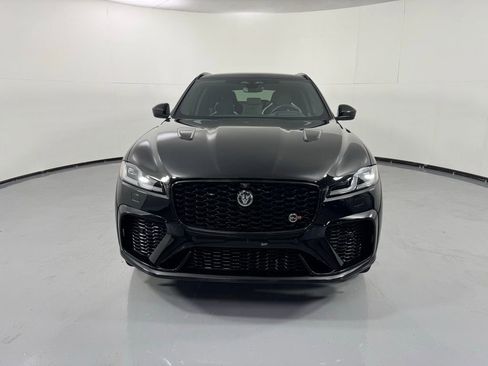 Used 2024 Jaguar F-PACE SVR image 2