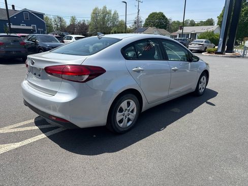 Used 2017 Kia Forte LX FWD image 6