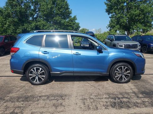 Used 2023 Subaru Forester Limited AWD/4WD image 9