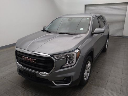 Used 2024 GMC Terrain SLE FWD image 15