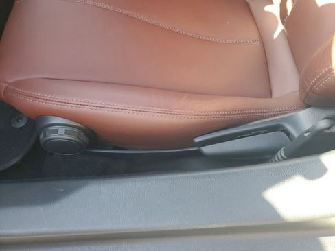Used 2019 MAZDA MX-5 Miata RF Grand Touring RWD image 8