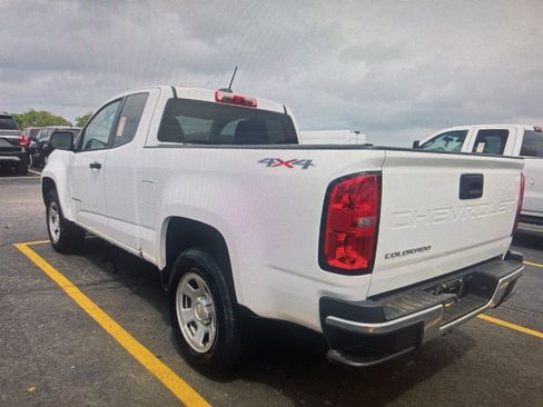 Used 2022 Chevrolet Colorado W/T w/ WT Convenience Package AWD/4WD image 3