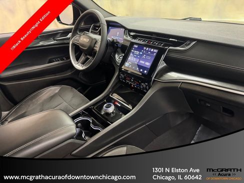 Used 2023 Jeep Grand Cherokee L Laredo image 25