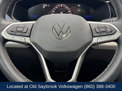 Certified 2023 Volkswagen Taos SE w/ Panoramic Sunroof Package AWD/4WD image 39