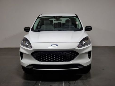 Used 2022 Ford Escape S image 3