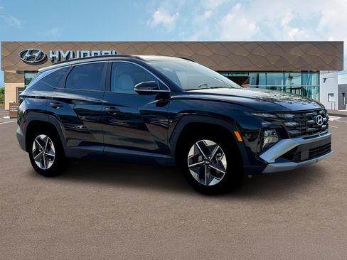 New 2025 Hyundai Tucson SEL FWD image 10