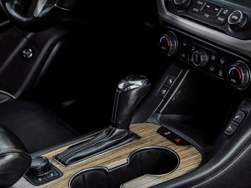 Used 2018 GMC Acadia Denali w/ Technology Package image 29