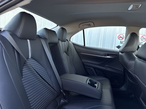 Used 2023 Toyota Camry SE image 40
