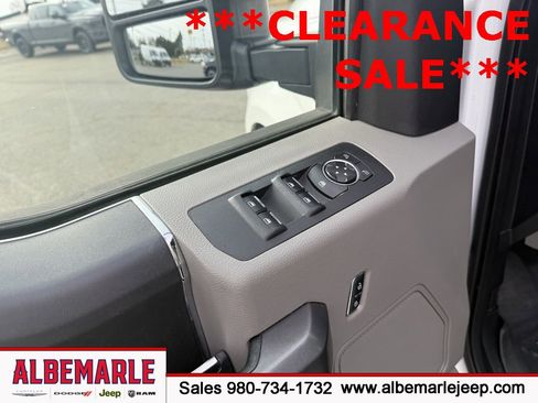 Used 2016 Ford F150 XLT w/ Trailer Tow Package image 15