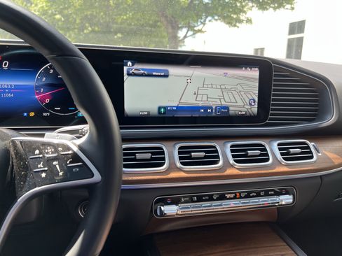 Certified 2025 Mercedes-Benz GLE 350 4MATIC w/ AMG Line Exterior image 31