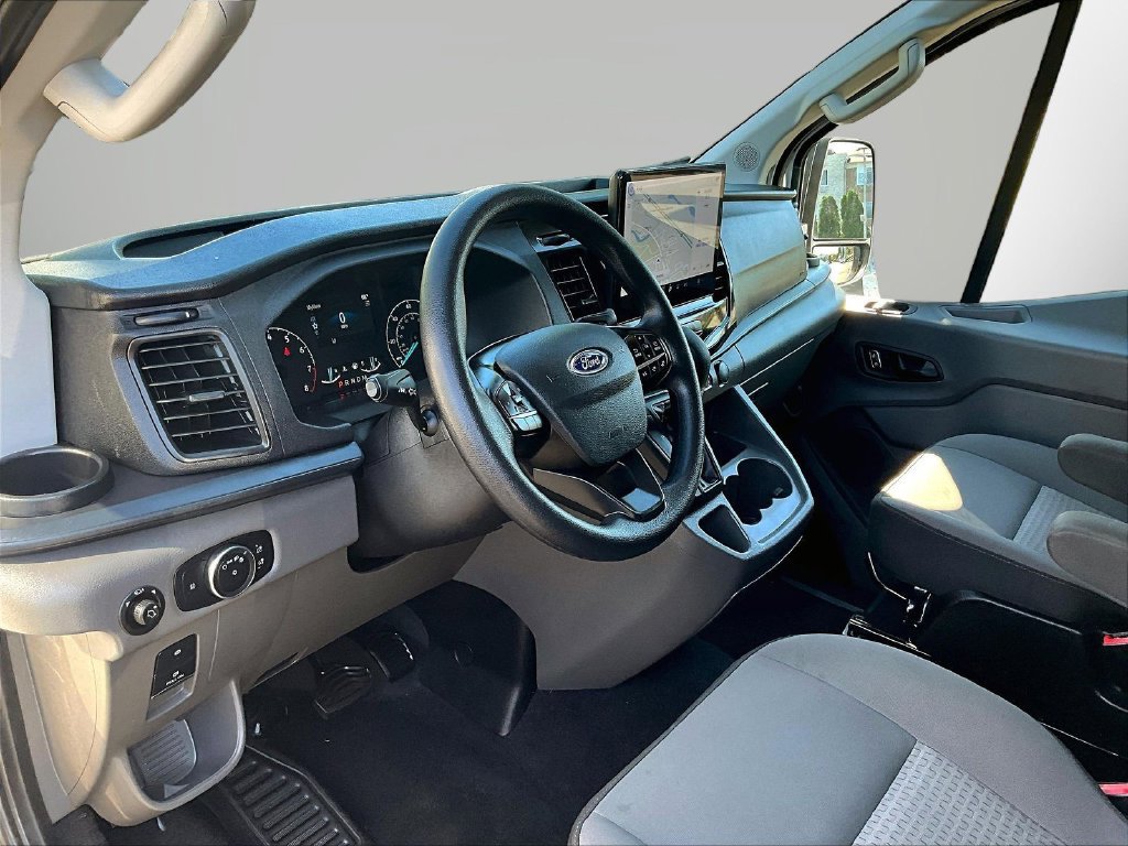 Used 2024 Ford Transit 350 XLT RWD image 19