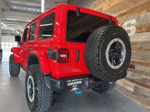 Used 2024 Jeep Wrangler Unlimited Rubicon 4xe AWD/4WD image 24