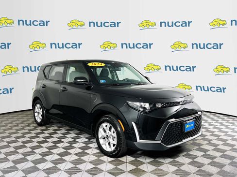 Used 2024 Kia Soul LX w/ Option Group 015 image 1