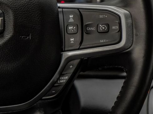 Used 2024 RAM 2500 Big Horn w/ Safety Group image 18