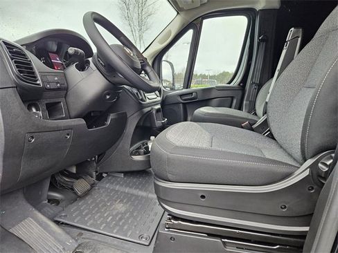 Used 2026 RAM ProMaster 2500 w/ Convenience Group image 8