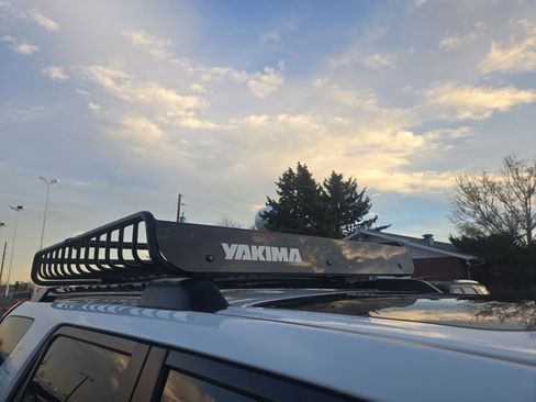 Used 2020 Toyota 4Runner Venture image 18