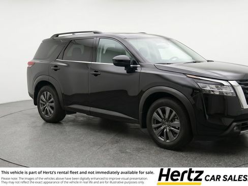 Used 2025 Nissan Pathfinder SV FWD image 1
