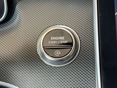 Used 2024 Mercedes-Benz C 300 Sedan image 23