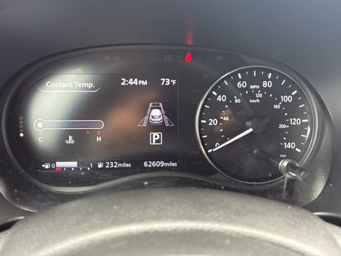 Used 2021 Nissan Kicks SV FWD image 34